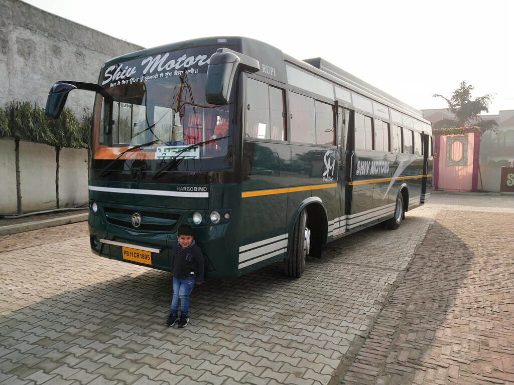 bus booking chandigarh